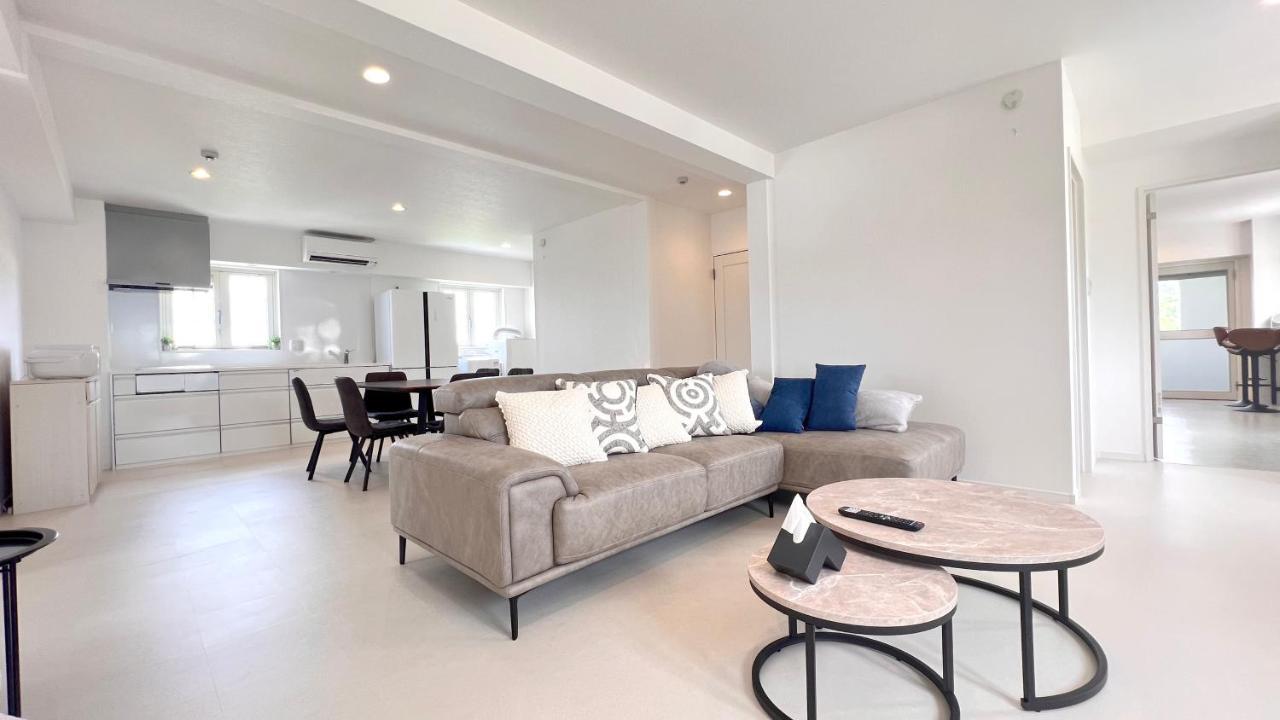 Aqua Shallows Onna Ngoại thất bức ảnh